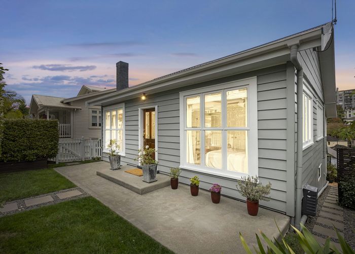 at 52 Middleton Road, Remuera, Auckland
