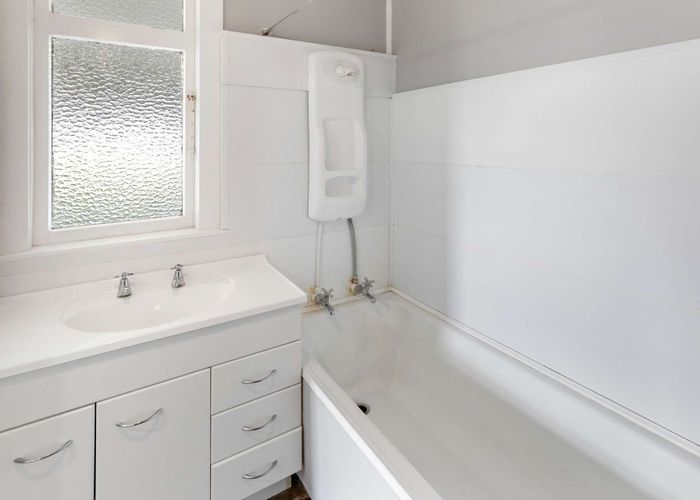  at 31 Toro Street, Durie Hill, Whanganui