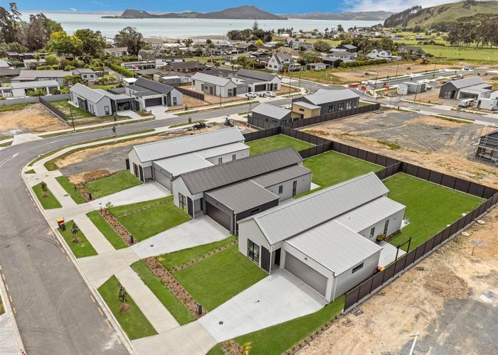  at 25 Ferndale Drive, Kawakawa Bay, Manukau City, Auckland