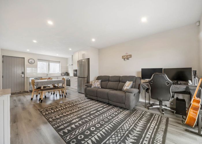  at 5/5 Woolfield Road, Papatoetoe, Manukau City, Auckland