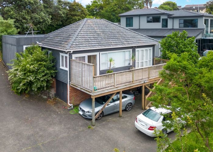  at 292 Hillsborough Road, Hillsborough, Auckland