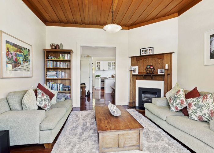  at 48 Jackson Street, Island Bay, Wellington