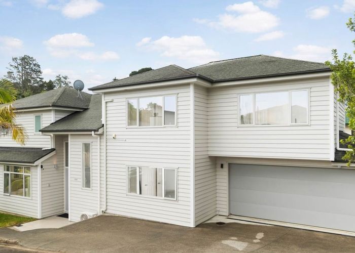  at 684 Beach Road, Browns Bay, Auckland