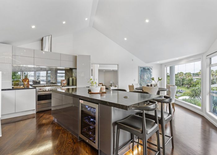  at 39 Argo Drive, Half Moon Bay, Manukau City, Auckland