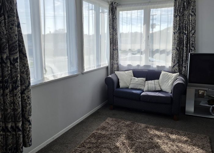  at 6a Matahourua Crescent, Cannons Creek, Porirua, Wellington