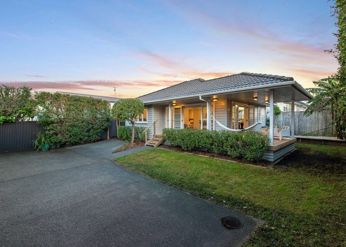  at 7a Nelson Avenue, Northcote Point, North Shore City, Auckland