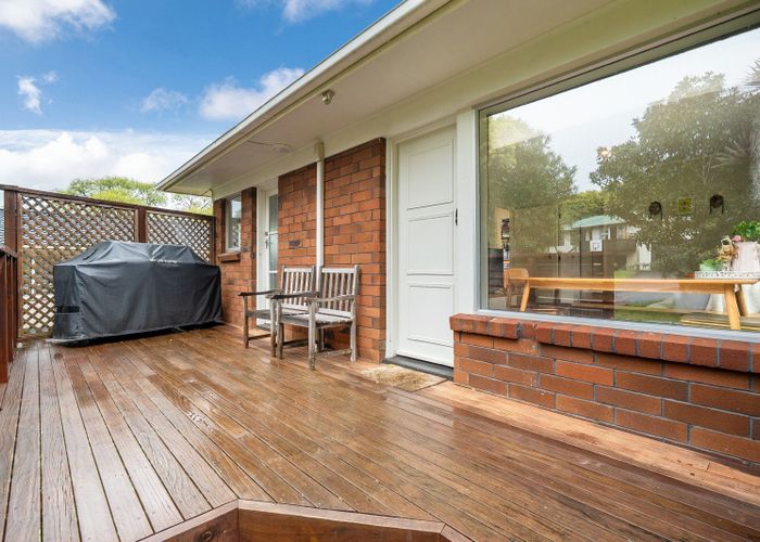  at 2/110 Monarch Avenue, Hillcrest, North Shore City, Auckland
