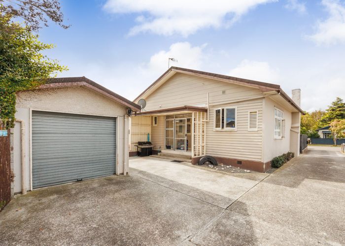  at 36 Wood Street, Takaro, Palmerston North
