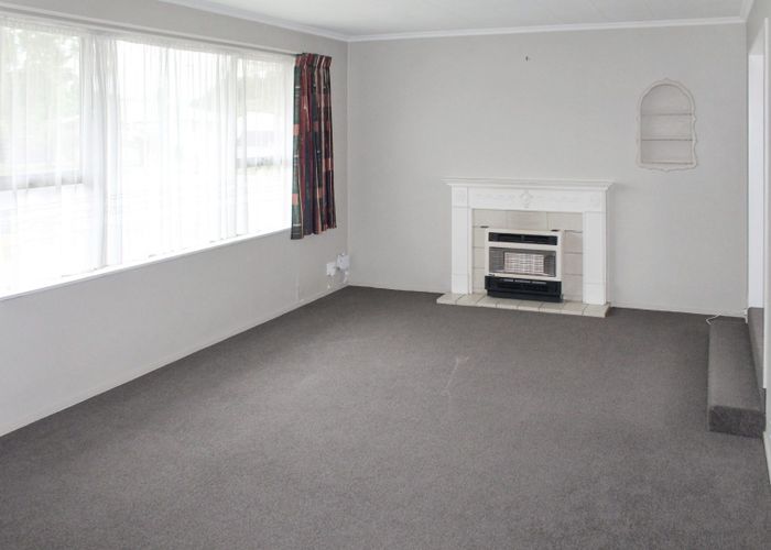  at 37 Humphries Place, Awapuni, Palmerston North, Manawatu / Whanganui