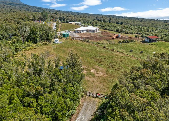  at 1878 Mangorei Road, Mangorei, New Plymouth, Taranaki