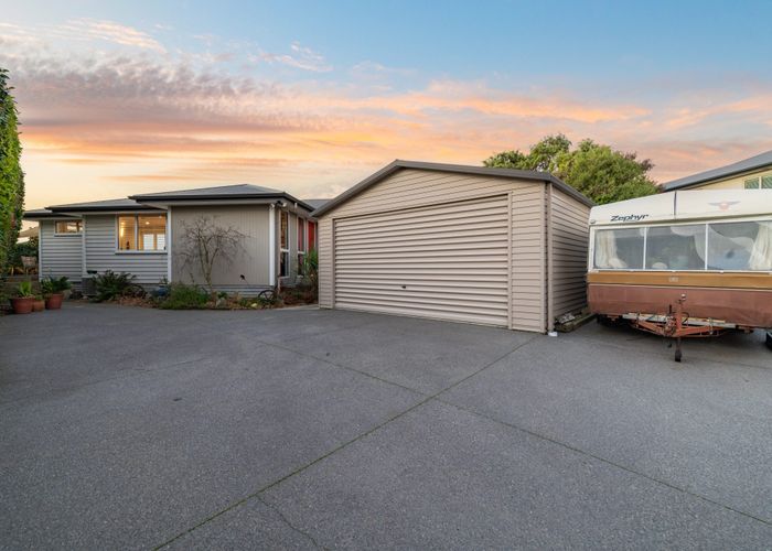  at 27 Roxburgh Street, Sydenham, Christchurch