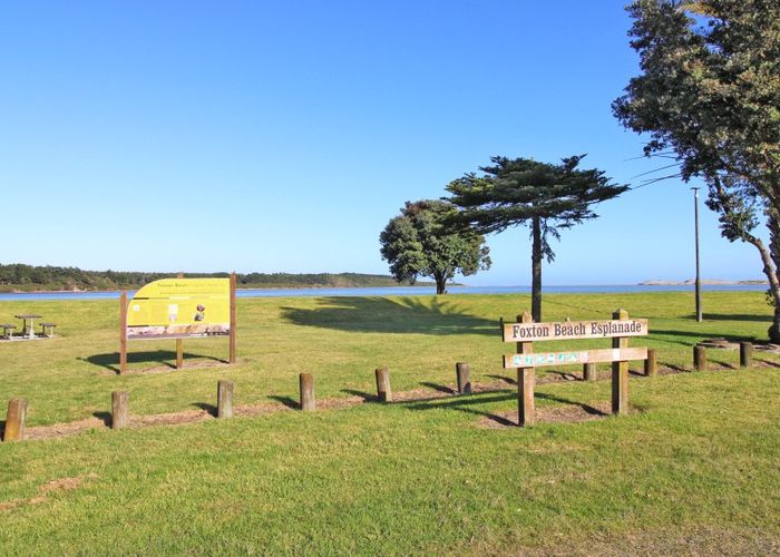  at 28 Linklater Avenue, Foxton Beach, Foxton