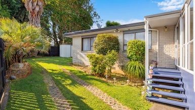  at 2/54 Finlayson Avenue, Clendon Park, Auckland