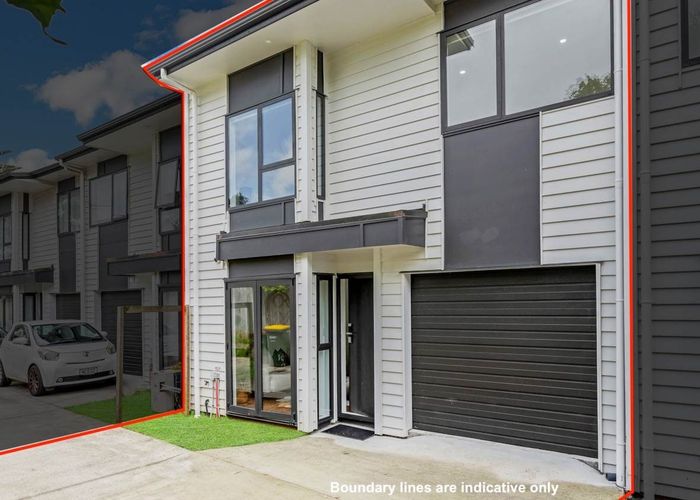  at 48C Waddell Avenue, Point England, Auckland