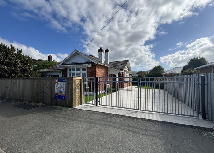  at 356 Bay View Road, Saint Clair, Dunedin