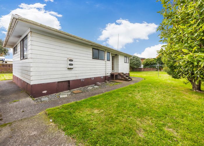  at 12 Le Havre Place, Takanini, Papakura, Auckland