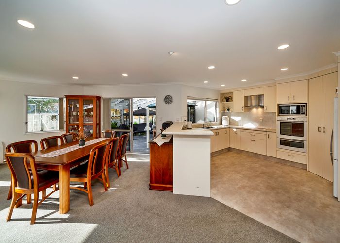  at 12 Shelter Grove, Frankleigh Park, New Plymouth