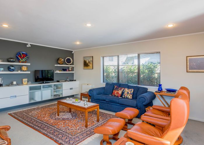  at 6 Queens Road, Waikanae Beach, Waikanae