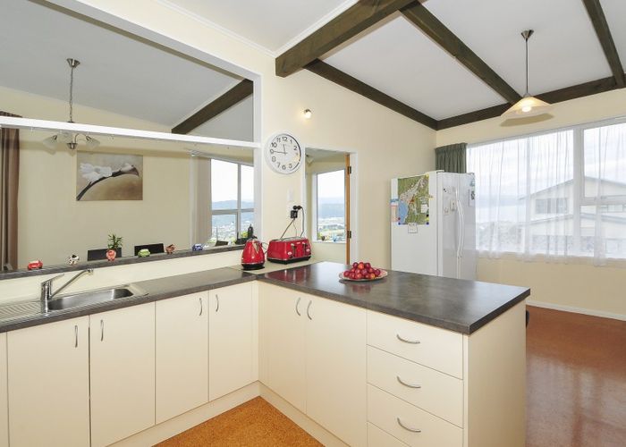  at 39 Mulberry Street, Maungaraki, Lower Hutt