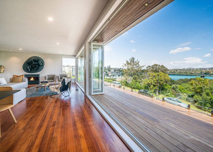  at 118 Paritai Drive, Orakei, Auckland