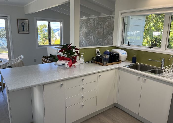  at 9 Pohutukawa Road, Beachlands, Auckland