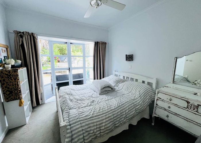  at 2/20 Patteson Avenue, Mission Bay, Auckland