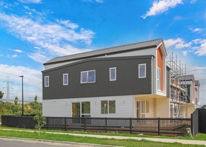  at 13 Wingrove Close, Rosehill, Papakura, Auckland