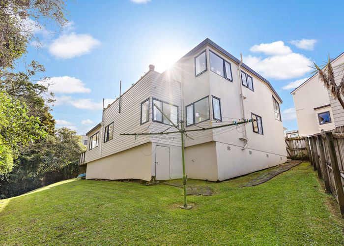  at 1/51 Noeleen Street, Glenfield, North Shore City, Auckland