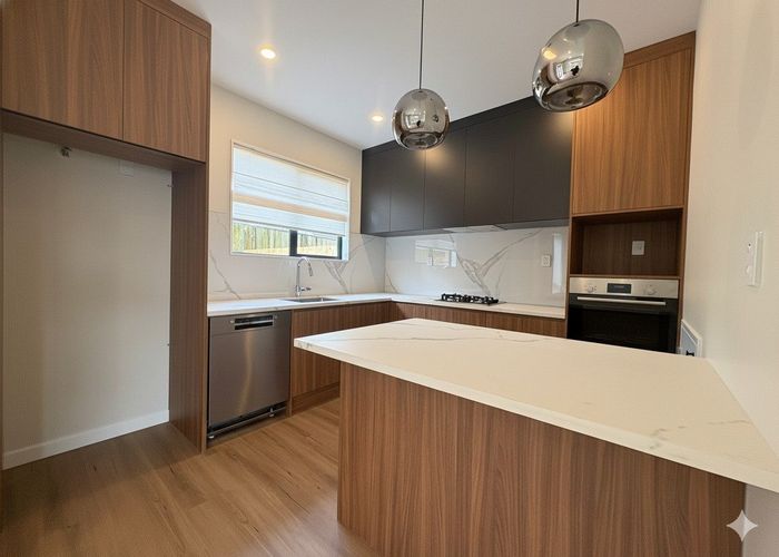  at 14D Stewart Gibson Place, The Gardens, Manukau City, Auckland