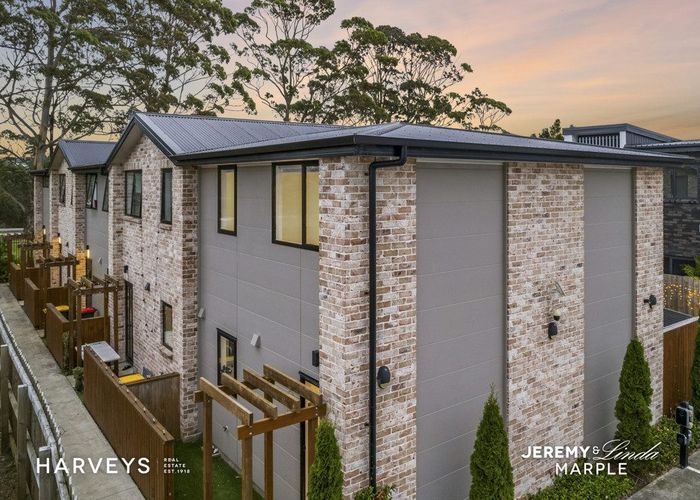 at 3/83 Vodanovich Road, Te Atatu South, Auckland