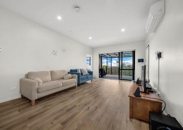  at 18 Canna Street, Totara Park, Manukau City, Auckland