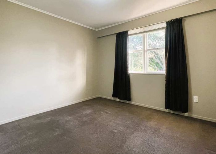 at 2/12 Higgs Road, Mount Wellington, Auckland