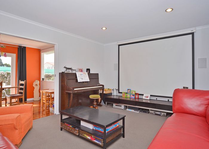  at 9 Patea Place, Terrace End, Palmerston North