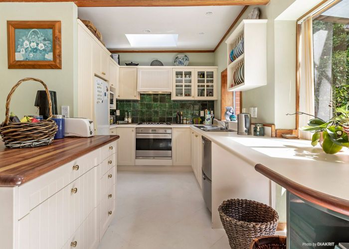  at 9 Fitzroy Street, Wadestown, Wellington