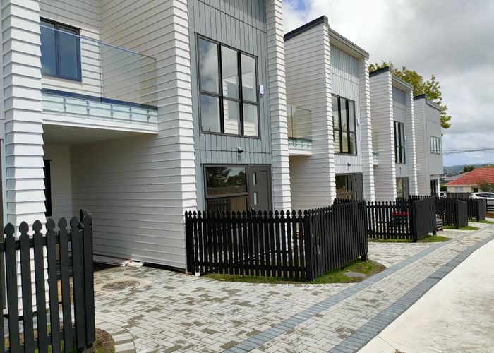  at 7/21 Humphrey Kemp Ave, Te Atatu South, Waitakere City, Auckland