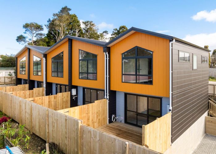  at 7 Beverly Place, New Lynn, Waitakere City, Auckland