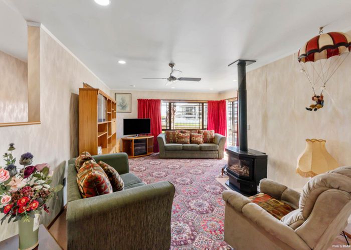  at 25 Wairere Road, The Gardens, Auckland