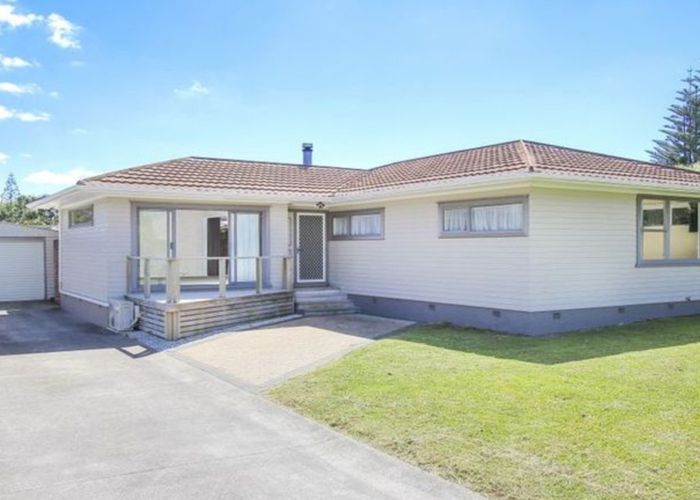  at 65 Te Kanawa Crescent, Henderson, Auckland