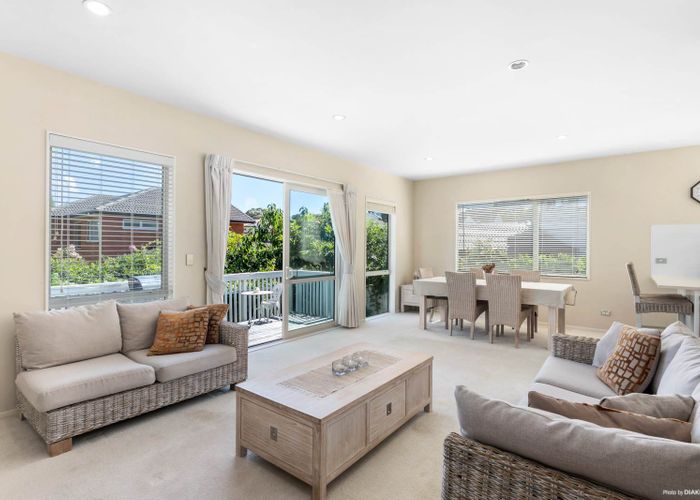  at 14L Kinross Street, Blockhouse Bay, Auckland