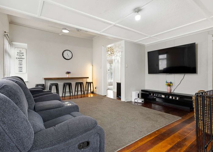  at 905 Queen Street East, Parkvale, Hastings, Hawke's Bay