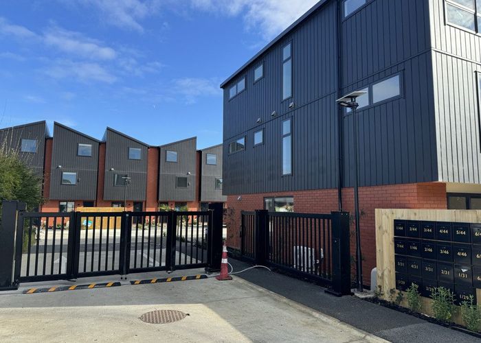  at 1/44 Normandy Place, Henderson, Waitakere City, Auckland