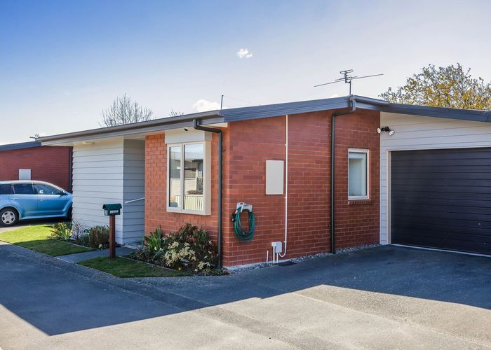  at 2/25 Tilford Street, Woolston, Christchurch