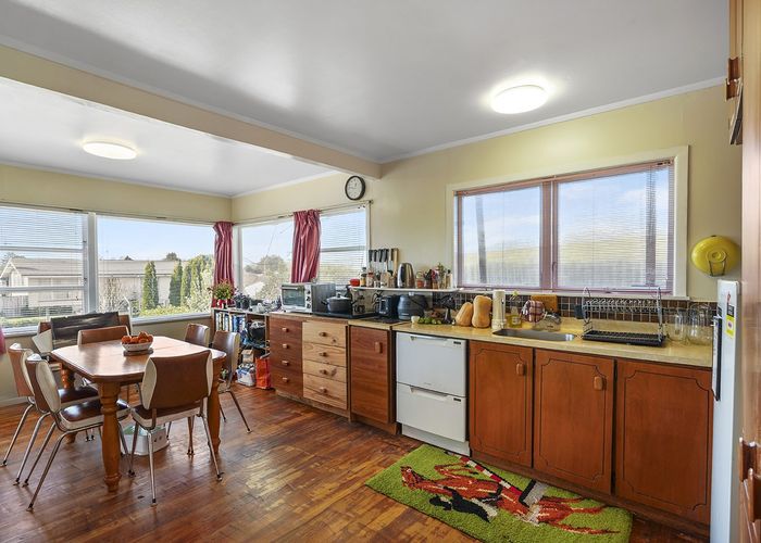  at 24 Springfield Crescent, Enderley, Hamilton, Waikato