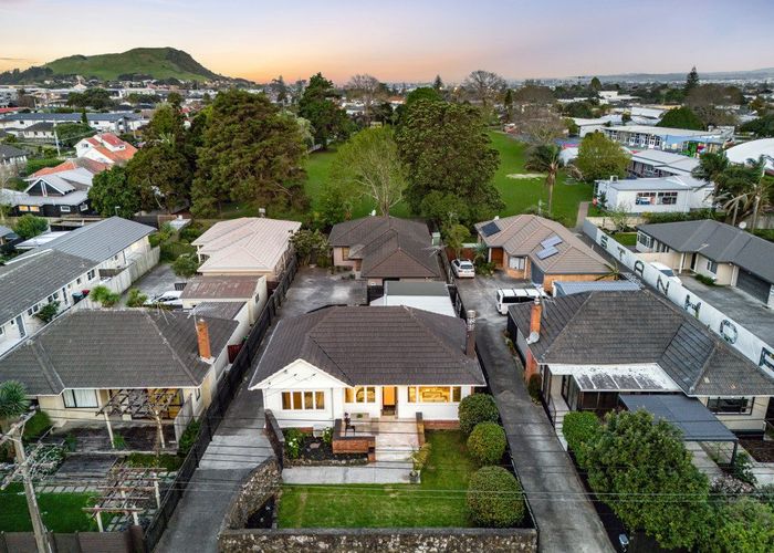  at 25 Stanhope Road, Mount Wellington, Auckland