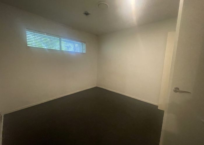  at 6/222 Albany Highway, Schnapper Rock, North Shore City, Auckland