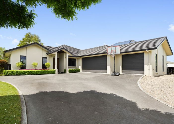  at 4 Parkwood Place, Huntington, Hamilton, Waikato