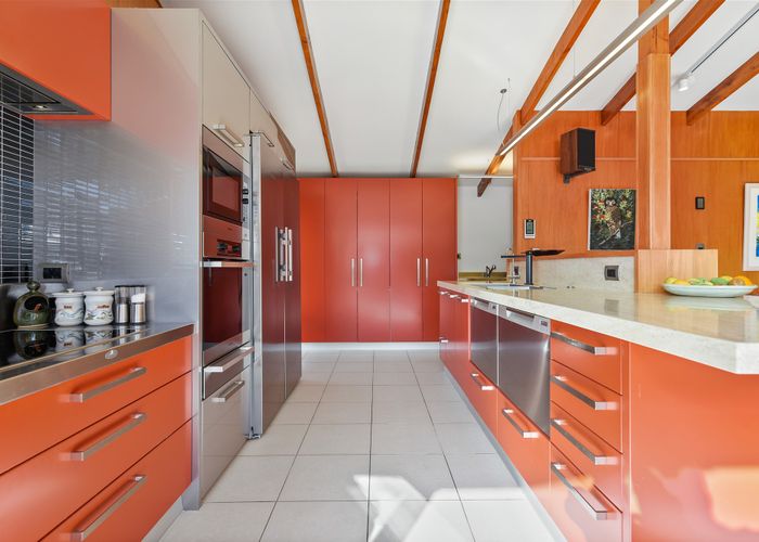  at 1040 River Road, Queenwood, Hamilton