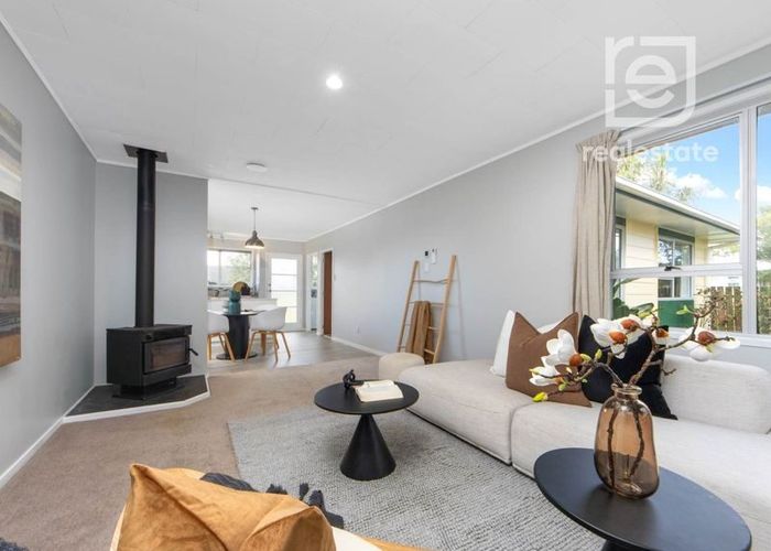  at 1 Murillo Place, Henderson, Waitakere City, Auckland