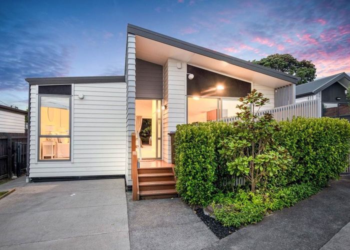  at 22B Torrington Crescent, Glen Innes, Auckland