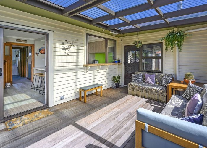  at 76 Brooklands Road, Brooklands, New Plymouth